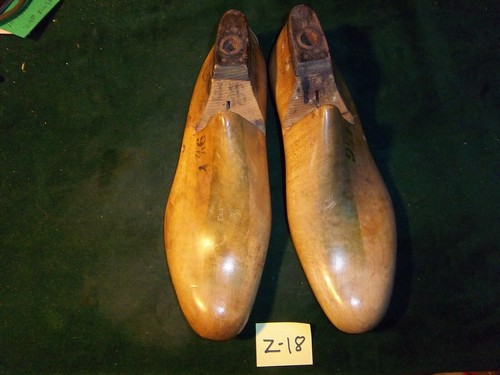 Coppia scarpe industriali