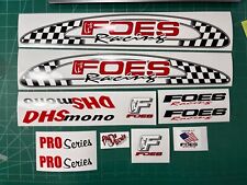 Adesivo corsa nemici