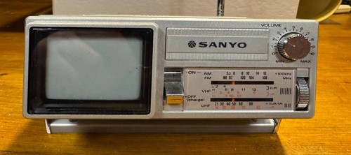 Sanyo tpm2070 radio - sanyo, am-fm