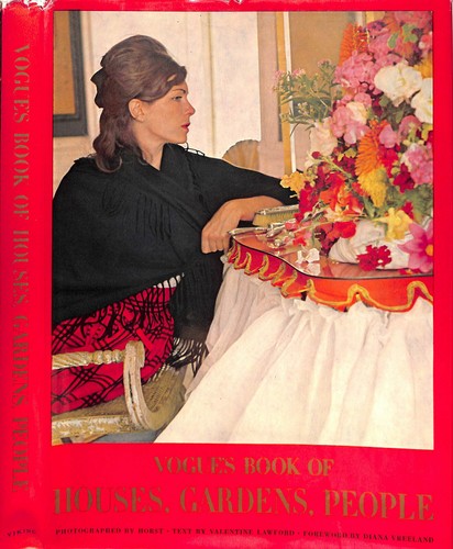 Vogue book of - "vogue's, houses