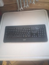 Logitech K800 Tastiera