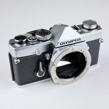 Olympus OM-1N fotocamera reflex pellicola 35 mm solo corpo