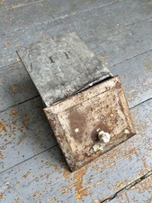 Antica cassetta postale da