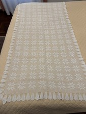 Copriletto con ricamo a mano a uncinetto 176x85 Cm Fatto A Mano