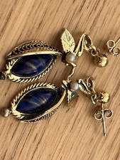 orecchini artigianali in metallo con lapislazzuli