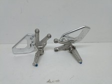 Pedane poggiapiedi anteriori