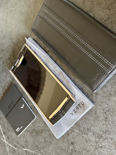 Vertu signature touch - vertu,