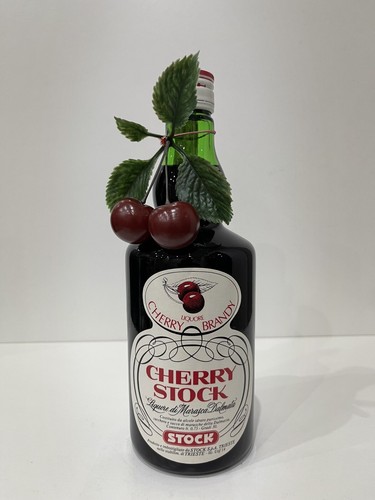 Liquore cherry brandy stock - liquore,