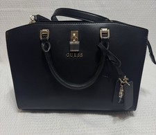 GUESS Queensland Luxury