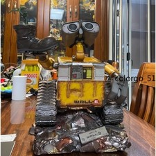Statua statuina robot Beast