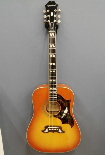 Chitarra acustica elettrica
