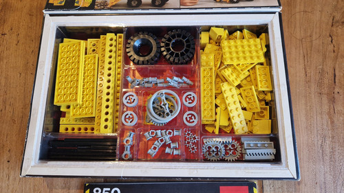 Lego 850 avec - boite, et