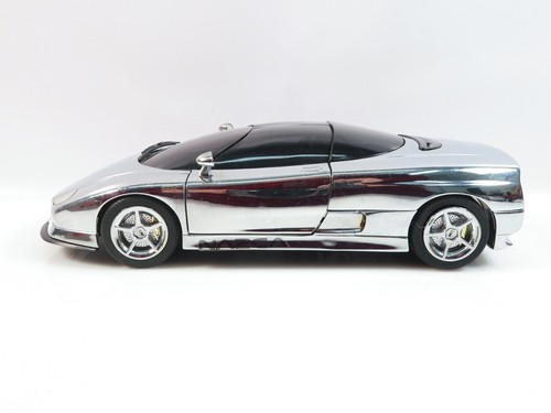 Revell nazca m12 chrom - 1:18,