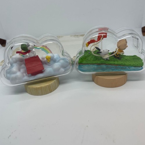 Peanuts snoopy figure - snoopy,