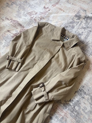 Aquascutum trench coat made - , in