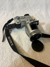 Sony Cyber-shot DSC-F717 4,9