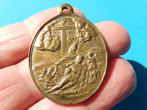Grande medaille pieta - grande,