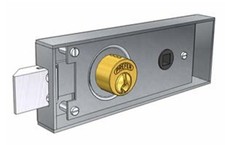 Serratura da infilare per