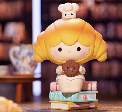 Momiji pop mart book - pop,