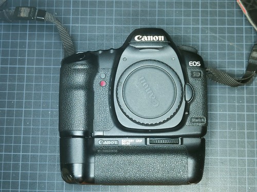 Canon eos mark body - mark,