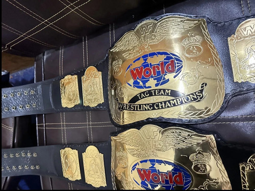 Tag team wrestling - tag,