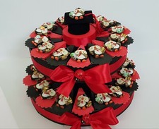 TORTA BOMBONIERE LAUREA  CON GUFO MAGNETE 