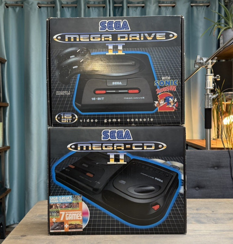 Console sega mega e - sega,