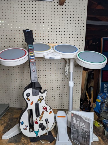 Nintendo wii rock band bundle - nintendo,