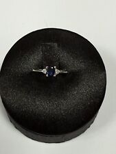 Anello In Oro 18 Bianco 18 Kt Con Zaffiro E Diamanti