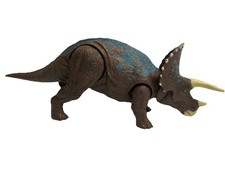 Dinosauro Jurassic World Primal Attack Triceratops giocattolo Mattel 2020 marrone