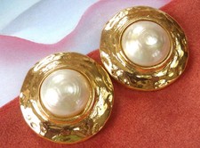 Orecchini YVES SAINT LAURENT (YSL) placcati oro vintage anni 80 clip perle finte