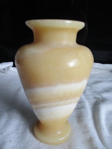 Vintage alabaster vase 15cm - vintage,
