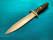 Coltello fighter Applegate-Fairbairn fabbricato da Boker.