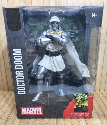 Doctor doom gold label statue - doom,