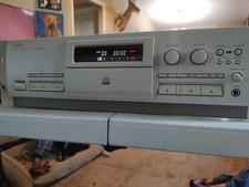 Registratore Compact Disc Fostex Cr 200 con cavi ottime condizioni montaggio su rack