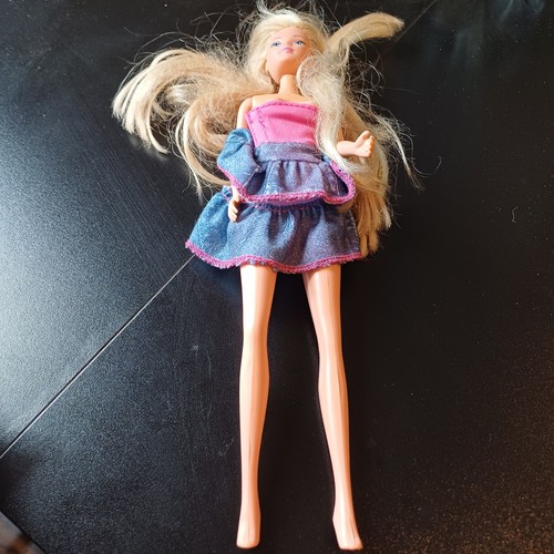 Vecchia bambola barbie buona - barbie,