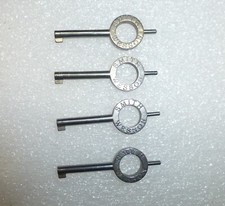 Lotto 4 chiavi manette Smith