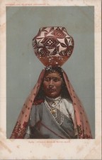 Pueblo donna indiana nativa
