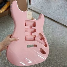 corpo chitarra strat rosa