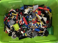 LEGO GRANDE QUANTITÀ DI MATTONCINI E PEZZI ACCESSORI PESANO CIRCA  9- 10kg