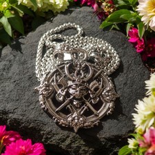 Collana Bushido Samurai Kabuto Guerriero Ciondolo Gioielli Moda Asiatici 
