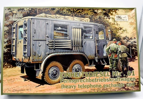 Modellino model kit montaggio