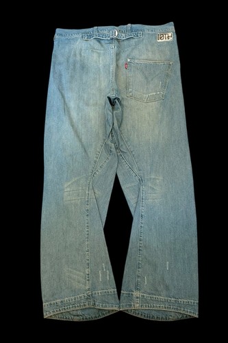 Anniversario levi s - 10°,