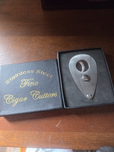 Cuban cutters guillotine cigar - cuban,