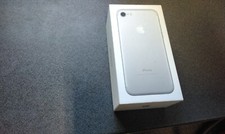 I phone 7 in argento con