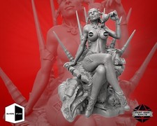 Regina Des Abyss Miniatura
