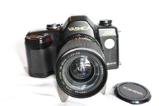 Yashica 108 multiprogram + Obiettivo Yashica 28-80 mm 3,9-4,9 funzionanti