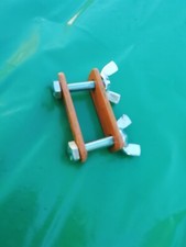 PIASTRE STRINGI MANICO PER