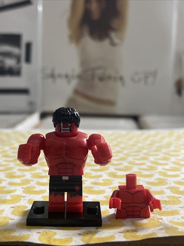 Incredible hulk lego minifig - incredible,