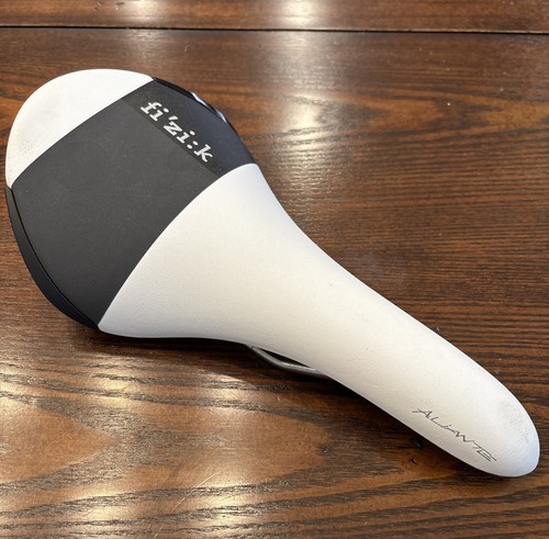 Sella bici strada - bici, fizik